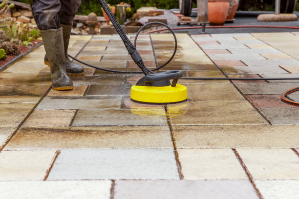 Professional Pressure Washing in Cheshire Village, CT